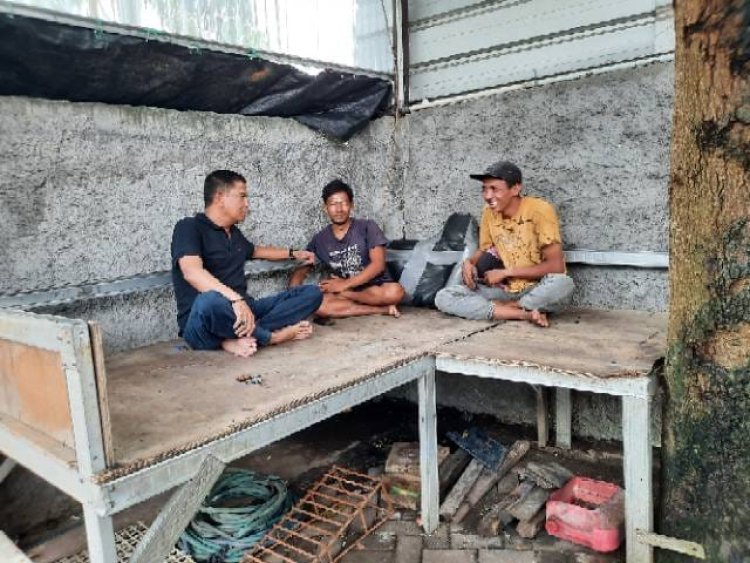 Dialog Kasi Humas Polsek Cikupa Dengan Pemuda  Perumahan Bukit Tiara Pasir Jaya dalam Giat Polsi RW