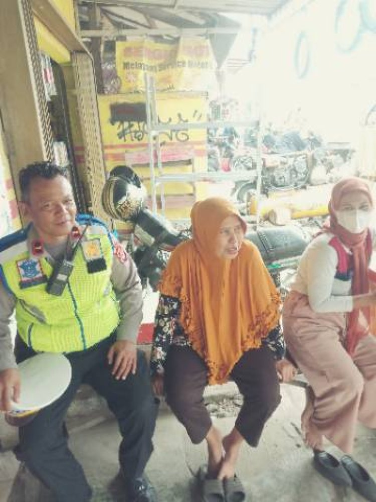 IPDA Udi Muhdi Kanit Lantas polsek Cikupa, Po;isi RW Sambang  Ibu Ita Pasir Jaya RW 01