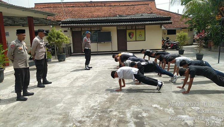 Kegiatan Pembinaan dan Himbauan Wawasan Kebangsaan oleh Personil Polsek Cikupa terhadap Pelajar pernah terindikasi Melakukan Tawuran