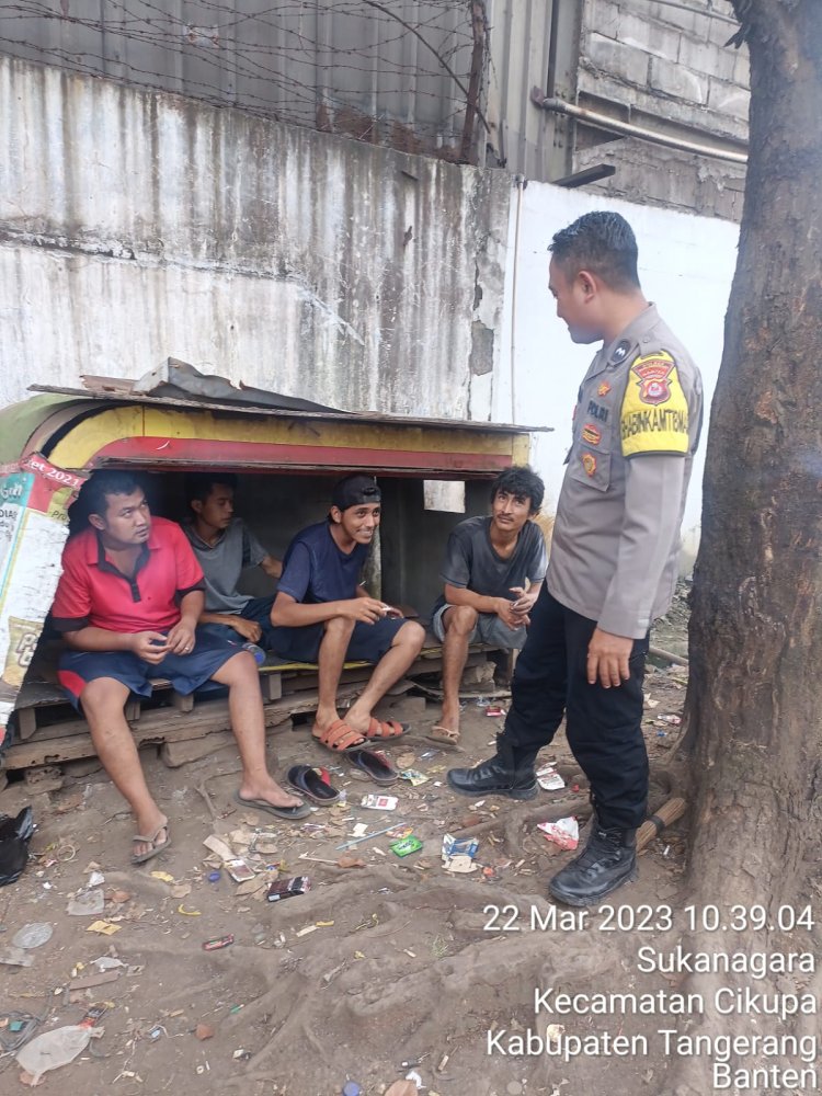 Cara Efektif Dengan Giat Sambang/DDS Bhabinkamtibmas Aipda Didi ms Mengajak Warga Binaan Tetang Kamtibmas Dan Pastikan Lingkungan Aman Kondusip