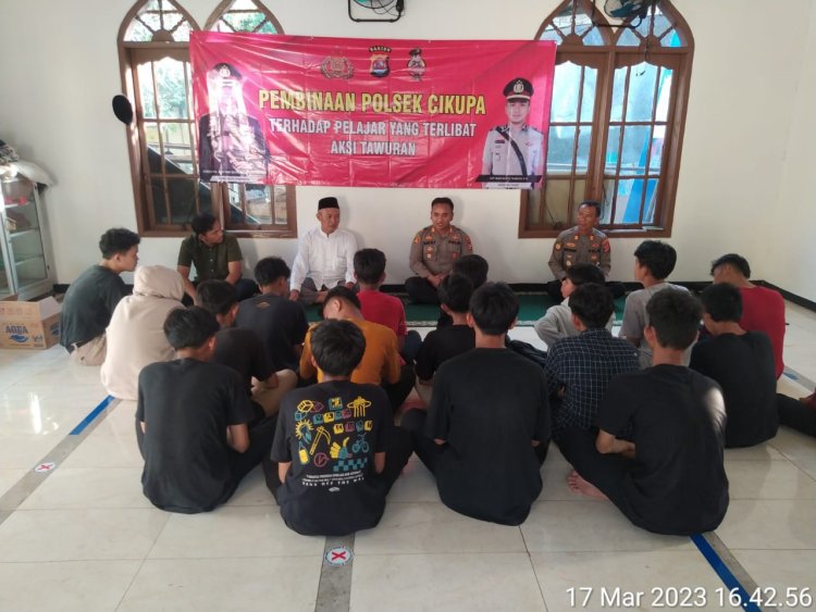 Giat Pembinaan dan Himbauan Wawasan Kebangsaan oleh Kapolsek Cikupa terhadap Pelajar yang terindikasi Melakukan Tawuran
