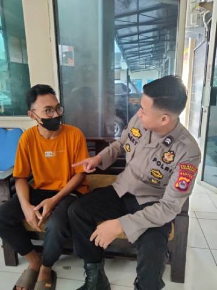 BRIPTU RISKY RAMDHANI Anggota Polsek Cikupa Giat Polisi RW Di Kelurahan Bitung Jaya Cikupa