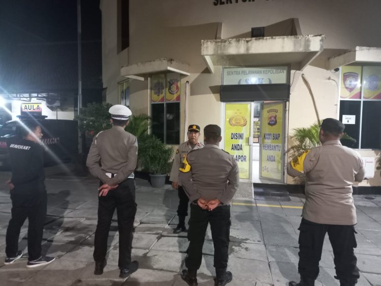 Pawas Ipda Agus Lili S Kapolsubsektor Cikupamas Pimpin Apel Ops Cipkon Malam Dimako Polsek Cikupa Polresta Tangerang