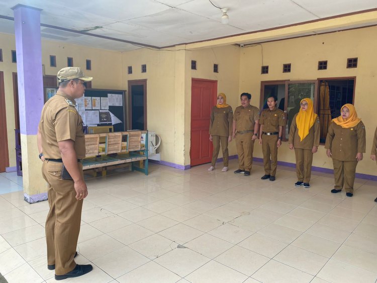 Kepala Desa Mekar Jaya Wujudkan Kedisiplinan Staf Desa dengan Apel Pagi Sebelum Aktifitas Pelayanan Publik