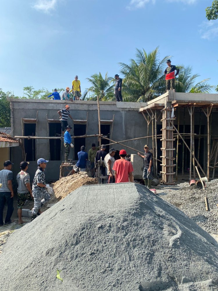 Pengecoran Gedung Balai Desa Mekar Jaya