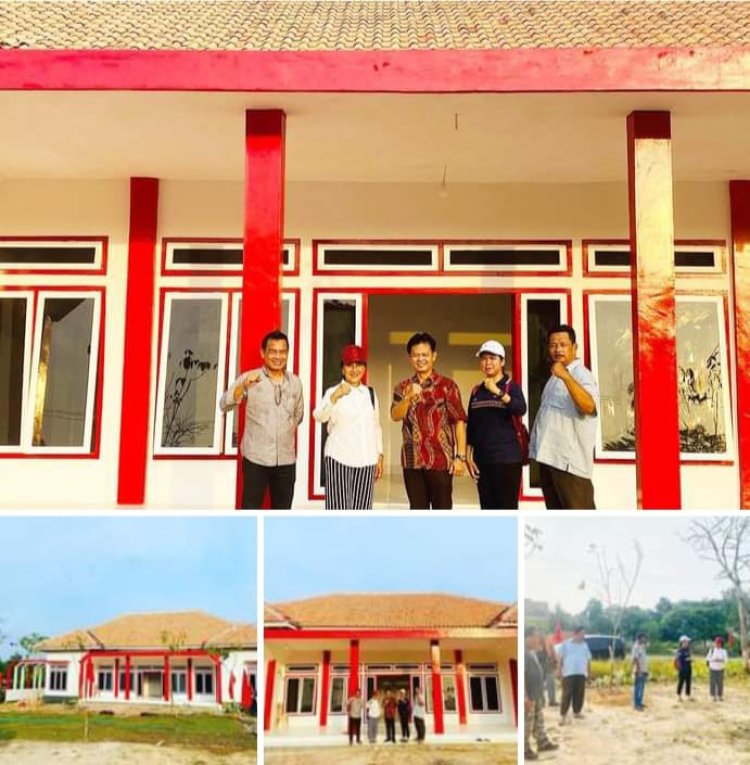 Senator DPR RI Itet ,berkunjung di kantor DPC PDI.P.Mesuji