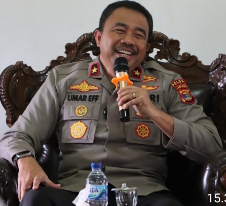 Serap Aspirasi Warga Dalam Jumat Curhat, Waka Polda Lampung Titip Pesan Ke Kapolres Dan Kapolsek BRN