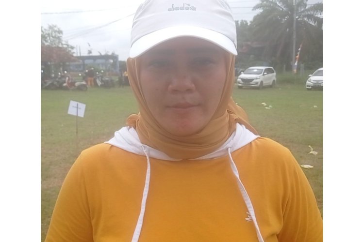 Gebyar Senam Bersama Lurah Adipuro Dan Pesenam Srikandi Berbagi Sembako