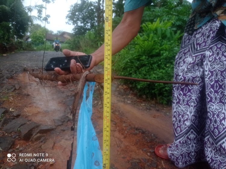 Miriiis!! Jembatan Swadaya Masyarakat Amblas 50 Cm Tak Juga Dapat Perhatian Dari Pemerintah