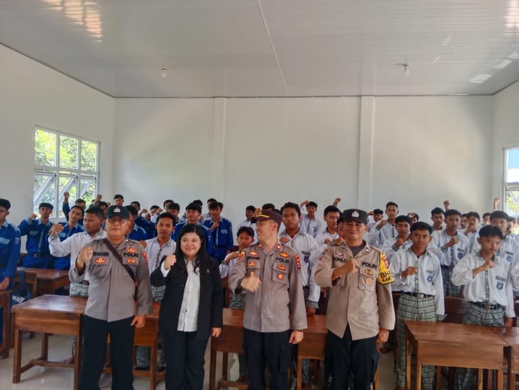 MARAKNYA GENG MOTOR DIDOMINASI ANGGOTANYA PELAJAR SMP, SMA/SMK, KAPOLSEK TRIMURJO LAKUKAN BINLUH