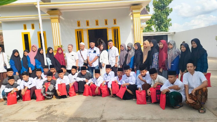 HT DPC AJOI ke 1th di warnai sholawat dan santunan anak yatim,