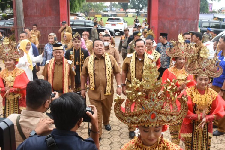 Bupati lamtim,sambut kedatangan Gubernur Lampung.