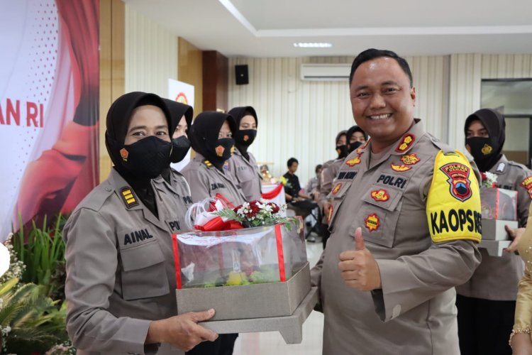Peringati HUT Polwan Ke 74, Polres Demak Gelar Tasyakuran Sederhana