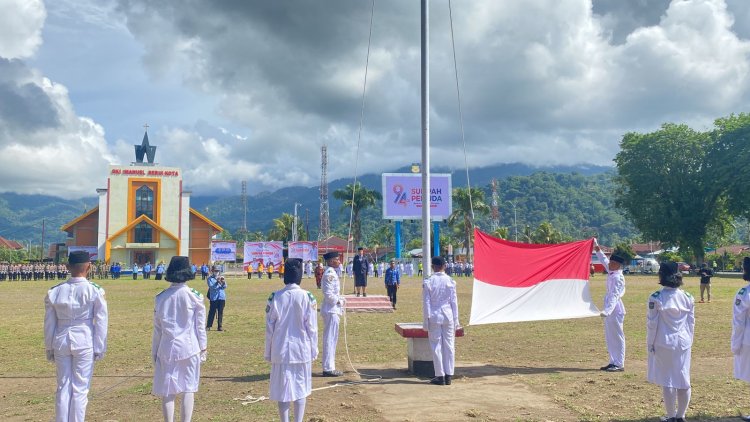 Sekda Yapen Pimpin Upacara dan Sampaikan Amanat Kemenpora pada HUT Sumpah  Pemuda Ke-94