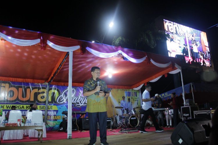 Menjelang Akhir Masa Kepemimpinan, Bupati Yapen Gelar Hiburan Rakyat Untuk Masyarakat Kota Serui