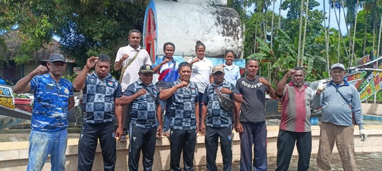 Gelar Kerja Bakti Jumat Pagi, Sekretariat DPRD ucapkan "Selamat Datang Tamu Undangan, Peserta Sidang Sinode GKI Ke-18"