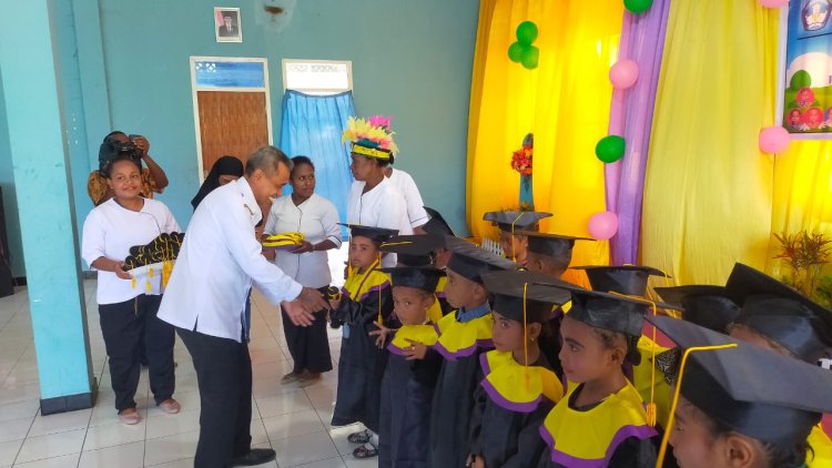 Suasana Bahagia dan Haru, Warnai Penamatan dan Perpisahan Siswa Siswi PAUD Martha Rambai
