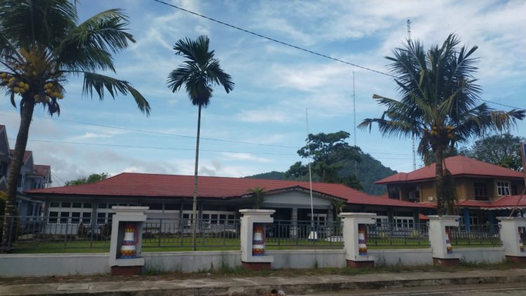 Pemda Yapen Apresiasi..! Berikan Yayasan Bengkel Kerja Fasilitas Perjalanan ke Pulau Kurudu