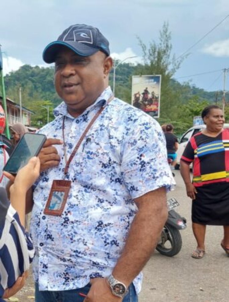 Adakan Pasar Ramadhan 2022, BRI Unit Serui Kota Kenalkan Transaksi Layanan QRIS di BRImo