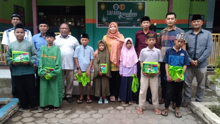 KMB Gelar Safari Ramadhan dan Buka Puasa Berkah di Ponpes Hidayatullah Serui