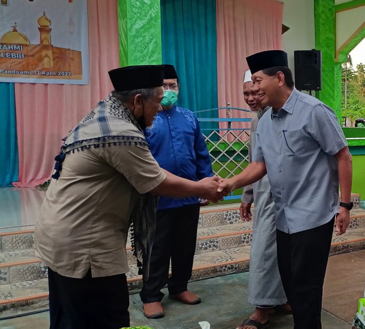 Bupati Tonny Tesar Beserta Jajaran Forkopimda Kabupaten Kepulauan Yapen, Hadiri Acara Safari Ramadhan 2022 di Masjid Al-Hikmah Panduami Distrik Kosiwo