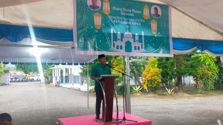 Gelar Acara Buka Puasa dan Silaturrahmi Bersama Masyarakat Panjawi, Bupati Tonny Tesar Pesankan " Ayo Ikut Vaksin, Kita Ciptakan Herd Immunity sebelum Saudara-saudara Mudik Ke Kampung Halaman"
