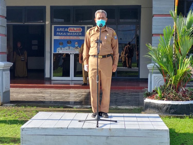 Pimpin Apel Pagi Assisten lll Setda Wahyudi Irianto Ajak "ASN Selalu Bersyukur Atas Anugerah Tuhan dan Tingkatkan Kinerja serta Fokus pada Tugas yang Diamanahkan"