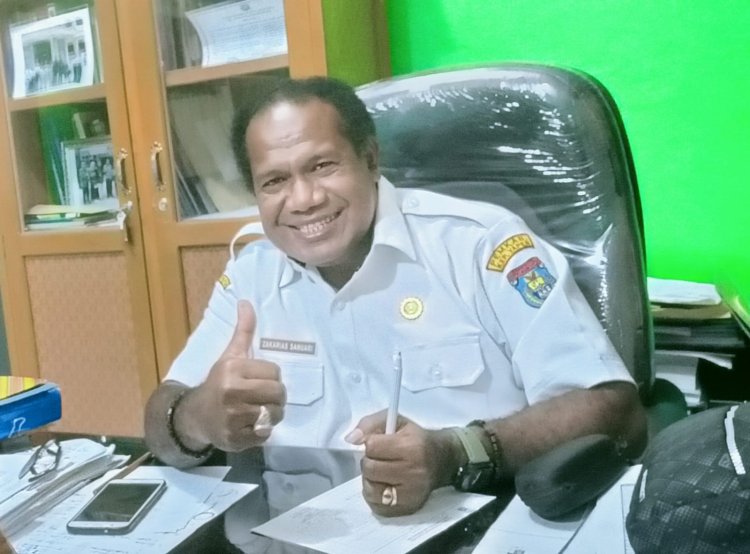 Kadis Pendidikan dan Kebudayaan Zakarias Sanuari meminta Pemalangan SMP Satap Wabo Segera Dicabut. "Guru yang tidak melaksanakan Tugas Akan dapatkan Sanksi Tegas"