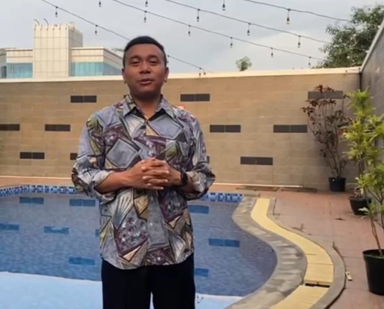 Gracia Billy Mambrasar Stafsus Presiden Ucapkan “Selamat HUT Kabupaten Kepulauan Yapen ke-53”