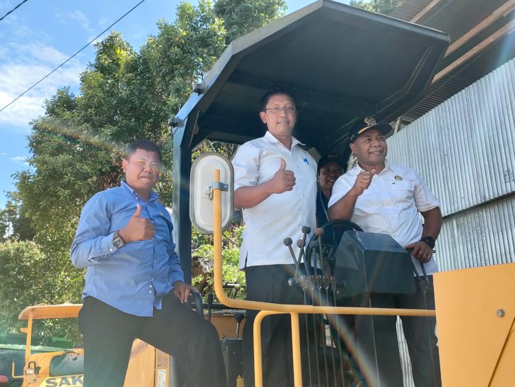 Ketua DPRD dan Anggota Hadiri Launcing Pembangunan Peningkatan "Jalan Silas Papare”