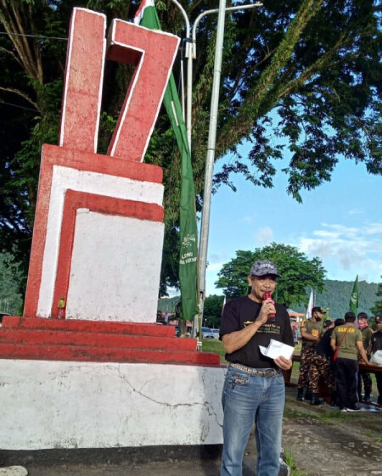 Asisten lll Setda Bidang Administrasi Umum Kepulauan Yapen Melepas Gerak Jalan Santai di Harlah Nahdatul Ulama (NU) yang Ke-67