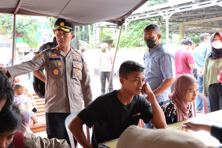 Percepat Vaksinasi, Polres Banjarnegara Buka Layanan Vaksin Bagi Pengguna Jalan