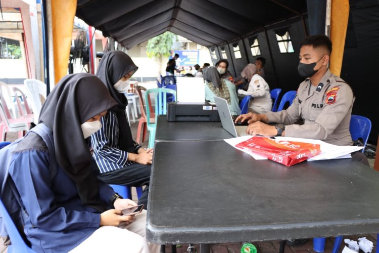 Polres Banjarnegara Arahkan Pemohon SIM dan SKCK yang Belum Vaksin untuk Lakukan Vaksinasi