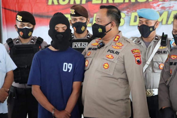 Kurang Dari 12 Jam Satreskrim Polres Demak Tangkap Pembunuh Sadis Wanita di Mranggen