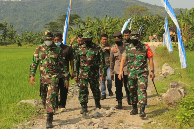 Dandim 0723 Klaten Tinjau pelaksanaan Pra TMMD Reguler Ke 113