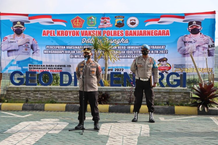 Kapolres Banjarnegara Pimpin Apel Keroyok Vaksin di Kecamatan Batur