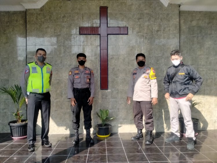 Polres Demak Hadir Untuk Berikan Rasa Aman dan Nyaman Dalam Pelaksanaan Ibadah Paskah