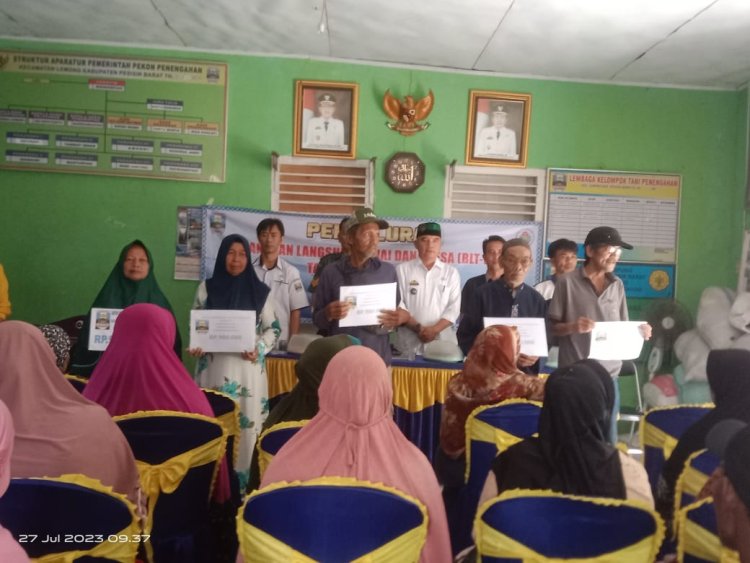 Pemerintah Pekon Penengahan Salurkan BLT-DD Tahap II hari Kamis 27/07/2023