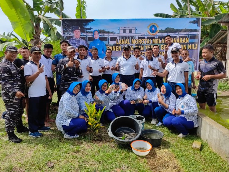 Lanal Morotai Gelar Panen Raya dan Tabur Benih Ikan Nila