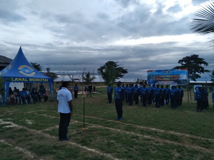 Ketua KONI Pulau Morotai Menutup Lomba Panahan Danlanal Cup