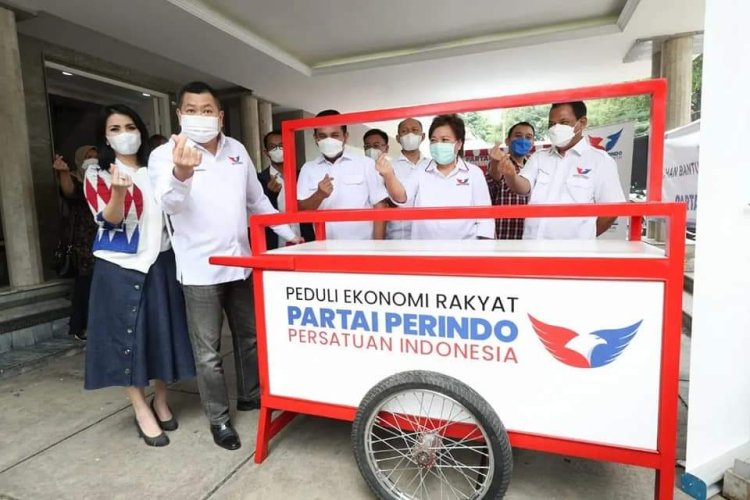 Partai Perindo Kembali Berbagi Gerobak Partai Perindo dan Modal Usaha Untuk Membantu Ekonomi Rakyat