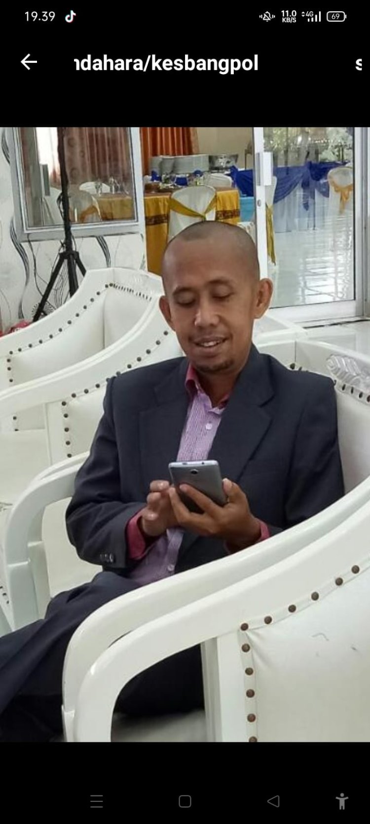 HARGA LEPTOP DUA PULUH JUTA PERUNIT DI BADAN KESBANGPOL MENIMBULKAN PERTANYAAN PUBLIK