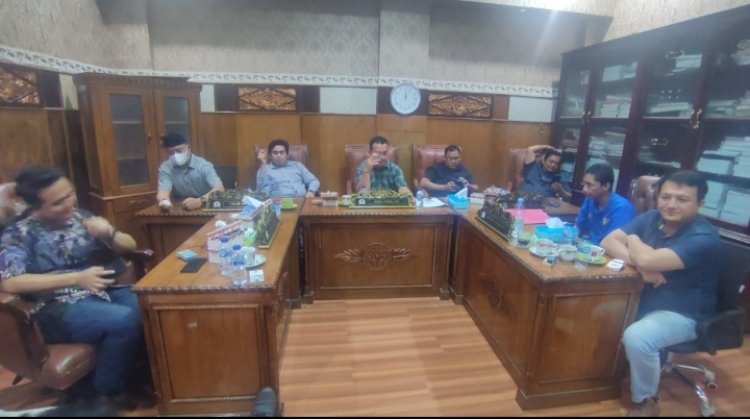Diduga Lelang Proyek Dikondisikan, Kontraktor Ngadu ke Dewan