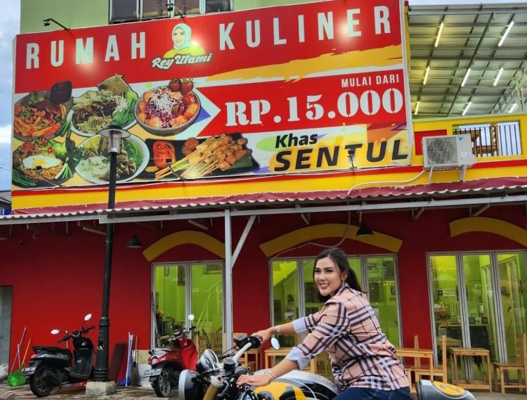 Rey Utami, Artis Terkaya yang Miliki Rumah Kuliner di Sentul City