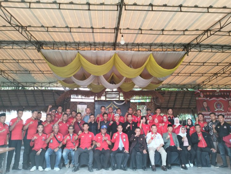 Ratusan Pengurus Dari DPP-DPW Dan DPC PWDPI.Merihakan Hari Lahir Yang Ke-1.
