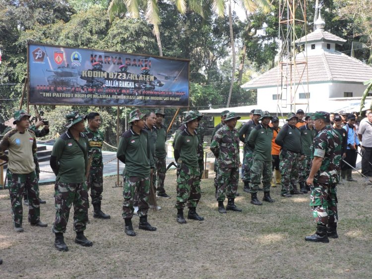 Sambut HUT Ke-78 TNI, Kodim 0723/Klaten Bersihkan Monumen Markas Besar Komando Djawa