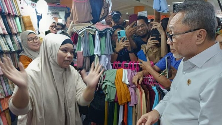 Tiktok Sudah Ditutup , Pedagan Tanah Abang Minta E- Commerce Lain Juga Ditutup Seperti Shopee, Tokopedia Hingga Lazada