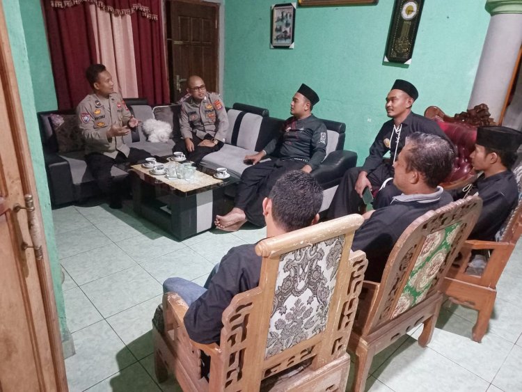 Ciptakan Kamtibmas Kondusif, Polisi Jum'at Curhat Ke Warga PSHT Baradatu