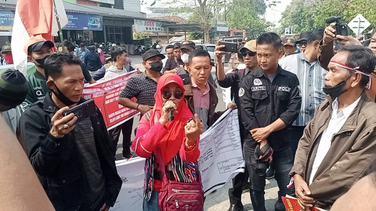 Kepala ( BPN )OKU arogan saat temui orator aksi damai