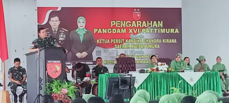Pangdam Pattimura, jumpa,bersama parjurit TNI kodim 1513/SBB